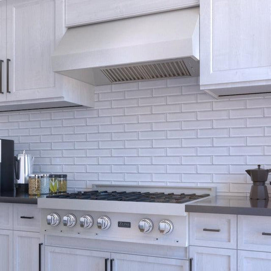 ZLINE Under Cabinet Range Hood above a cooktop in a kitchen